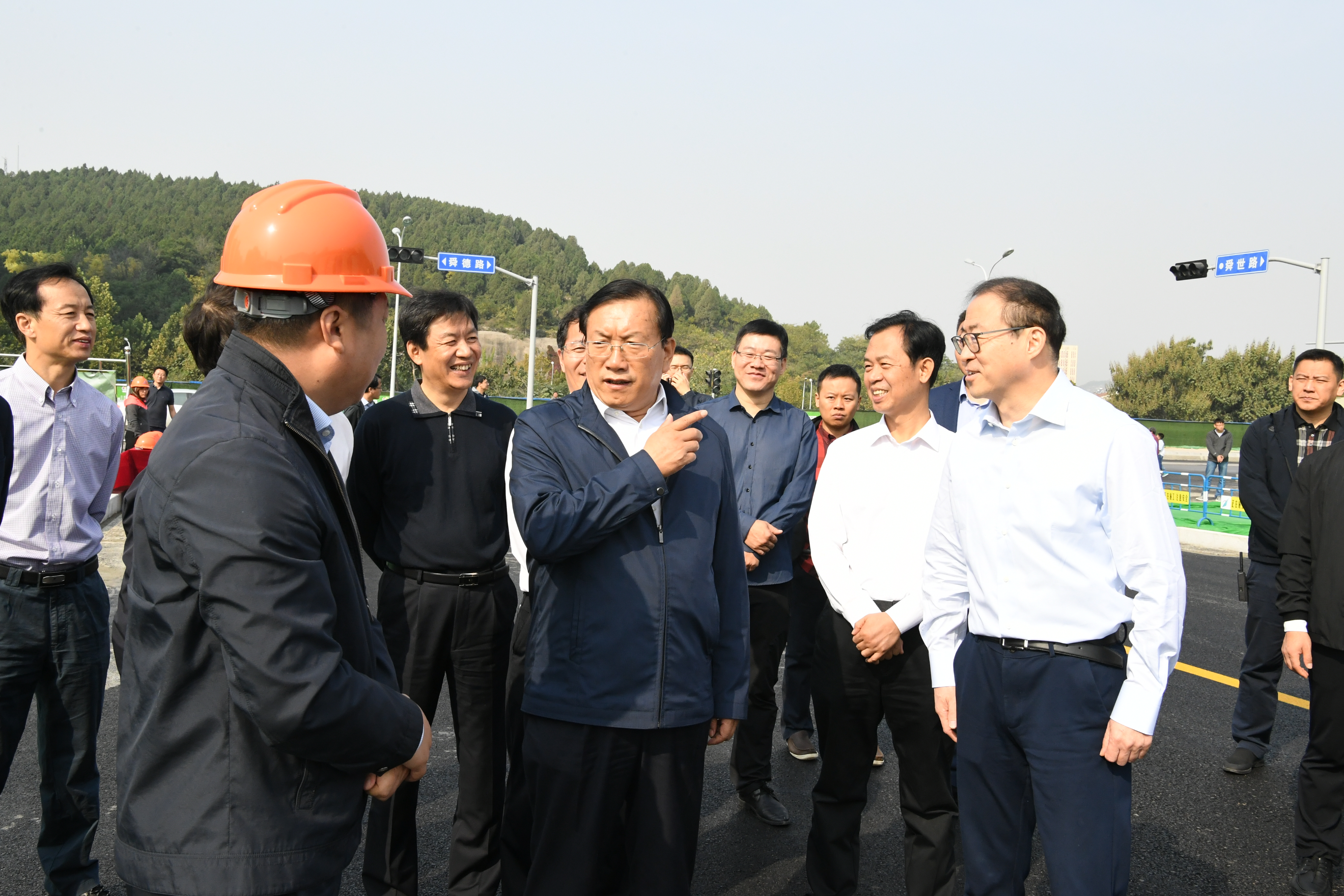 (撰稿人:袁征 审核人:赵斌)